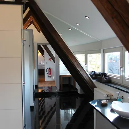 Отель Schmales Haus Ульм